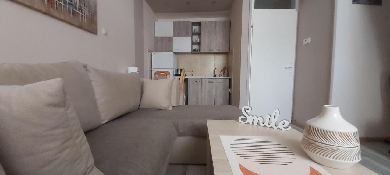 Square Apartment Paraćin Zewnętrze zdjęcie