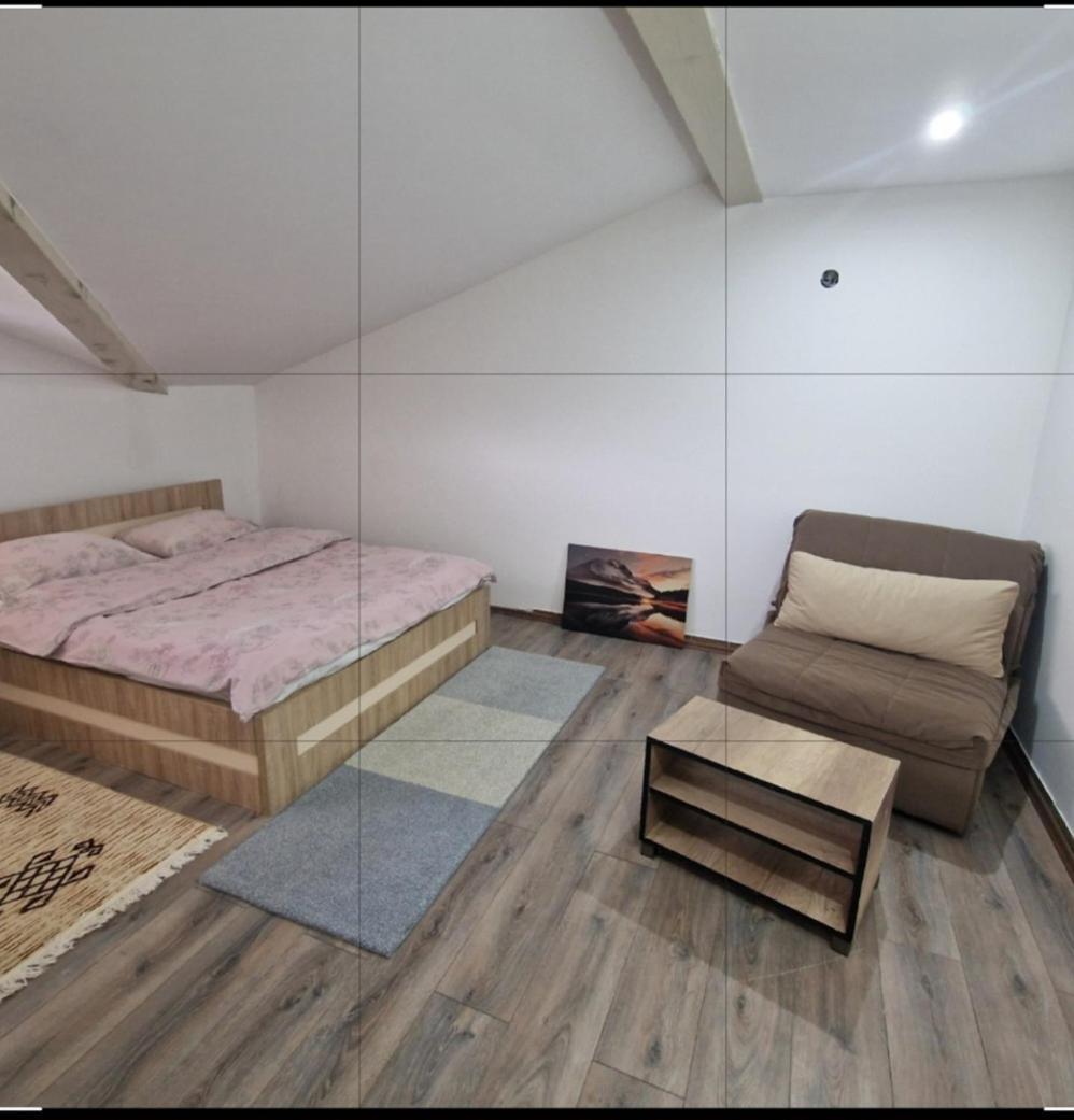 Square Apartment Paraćin Zewnętrze zdjęcie