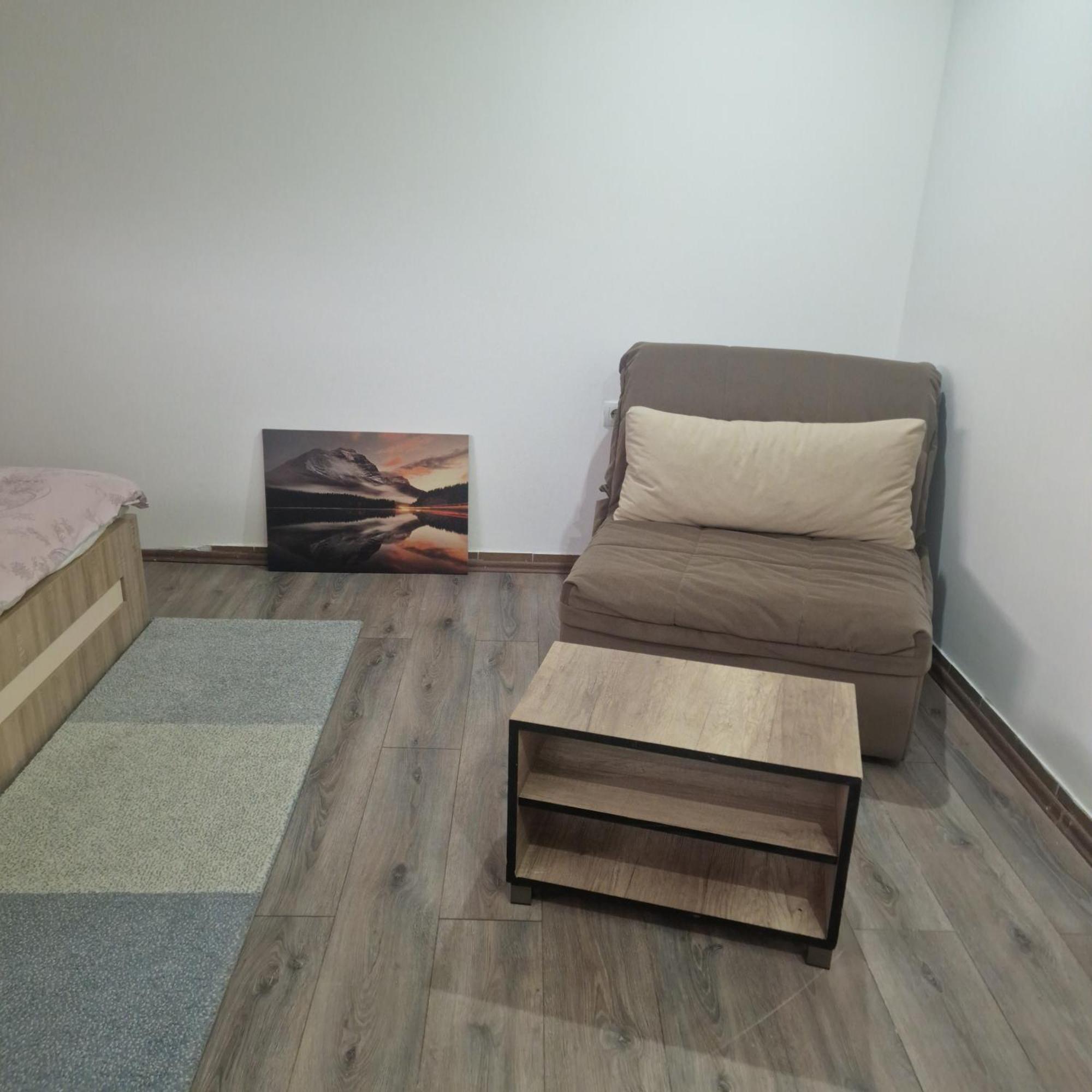 Square Apartment Paraćin Zewnętrze zdjęcie